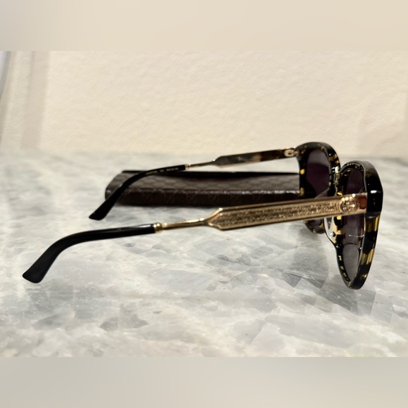 Gucci Brown Sunglasses Fashion-Forward Accessories